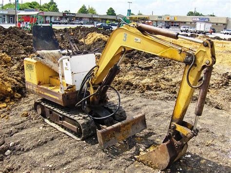 nissan mini giant 25 excavator|nissan mini excavators specs.